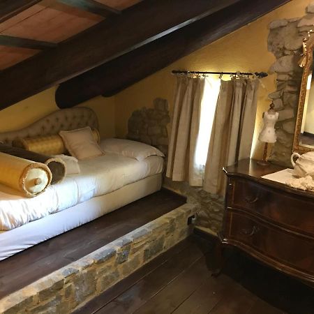 Dimora I Manichei Hotel Monforte D'Alba Eksteriør billede